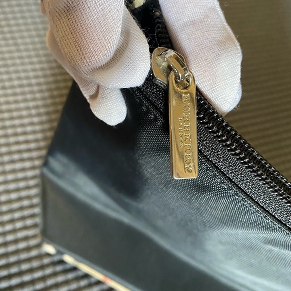 BURBERRY - Picture 13 of 13